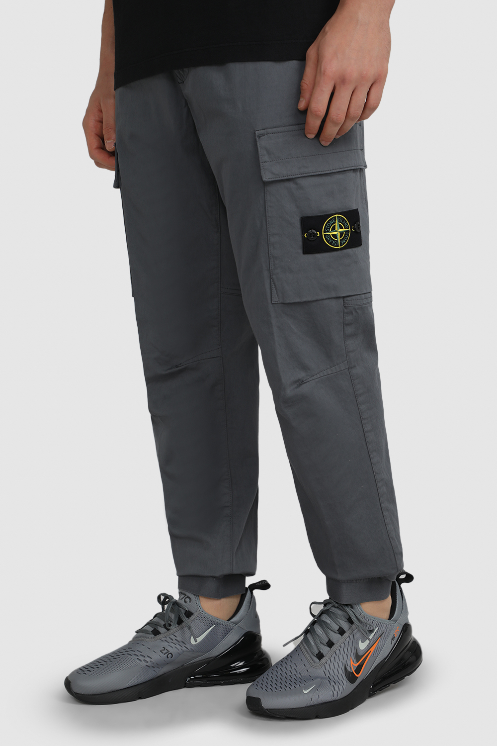 תמונת כל הלוק של נעלי סניקרס אייר מקס 270